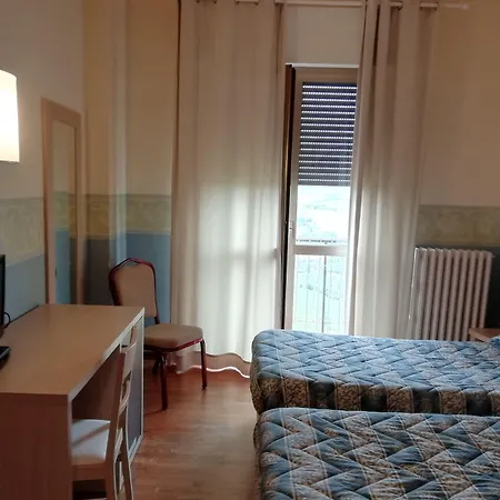 Hotell La Fonte Osimo